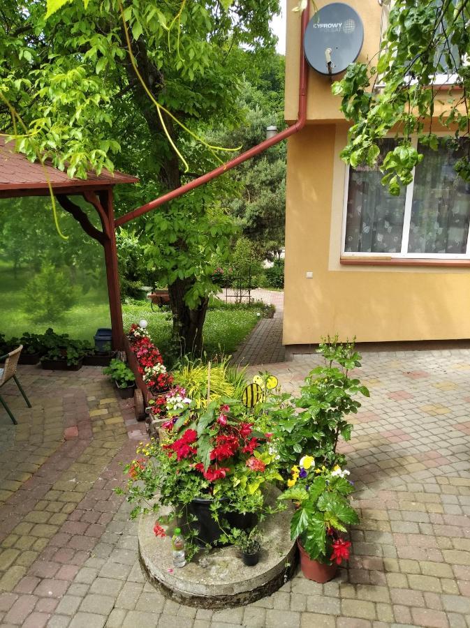 Apartament W Domu Na Wsi Tomaszów Lubelski Exterior foto