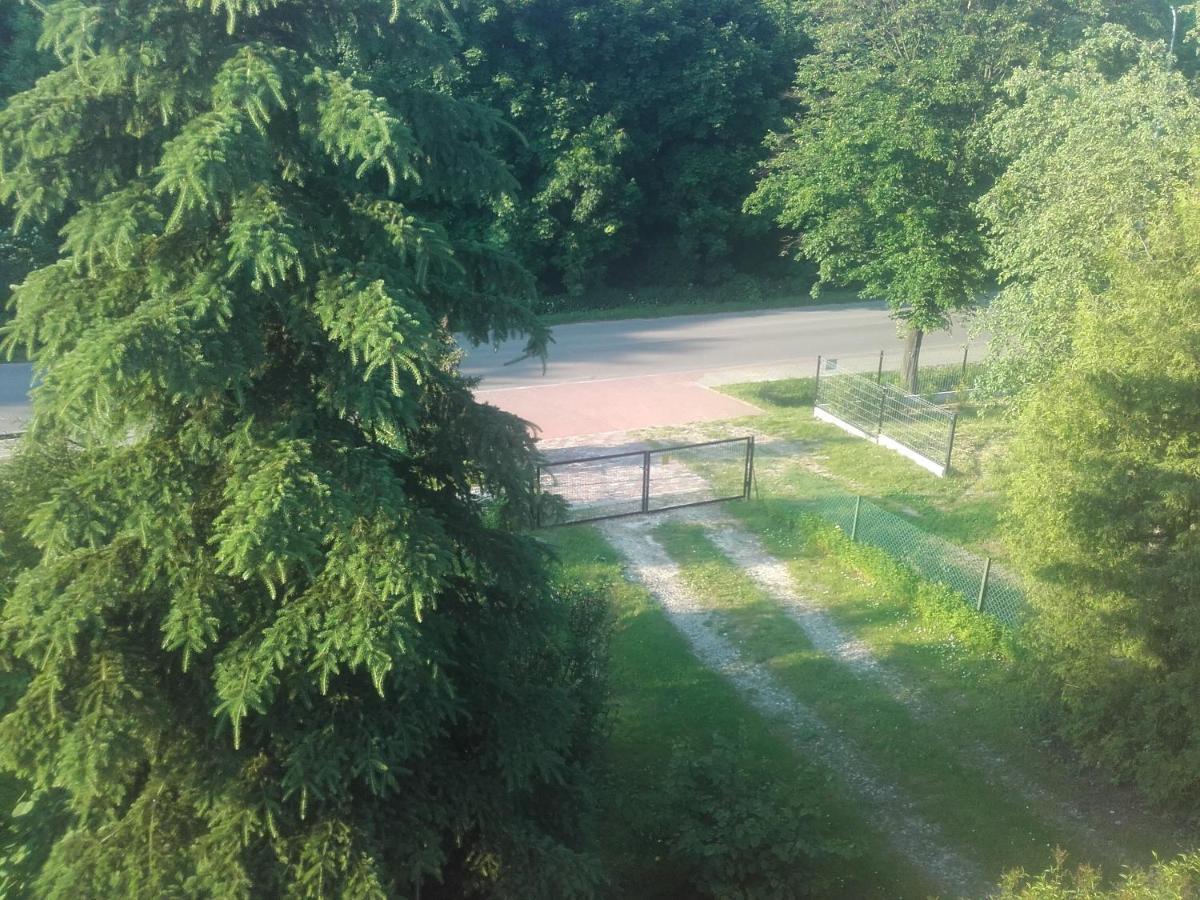 Apartament W Domu Na Wsi Tomaszów Lubelski Exterior foto